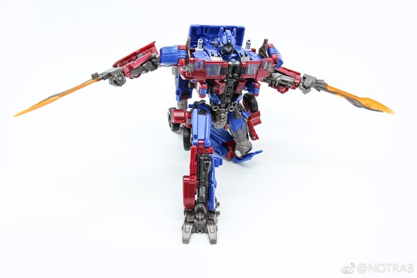 Studio Series In Hand Photos Featuring Wave 1 And Wave 2 Deluxes, Plus Optimus, Starscream, And Blackout 15 (15 of 28)